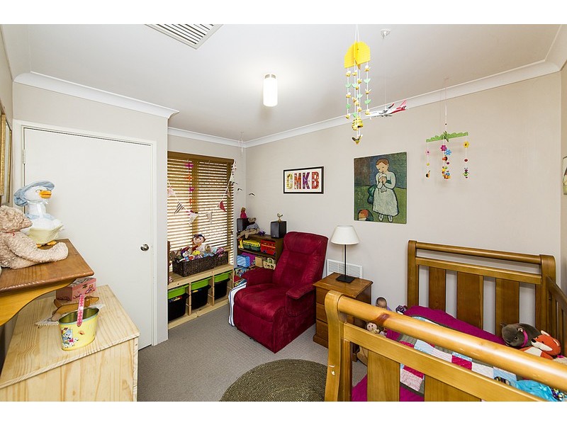 4/33 Chesterton Road, Bassendean WA 6054