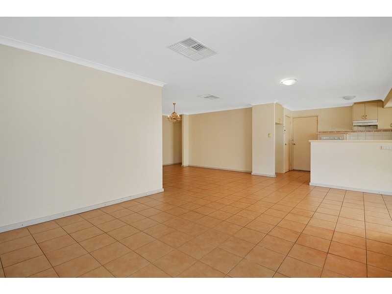 17 Akma Court, Maddington WA 6109