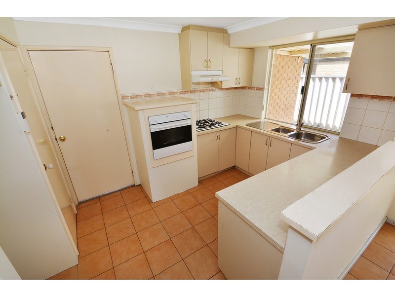 17 Akma Court, Maddington WA 6109