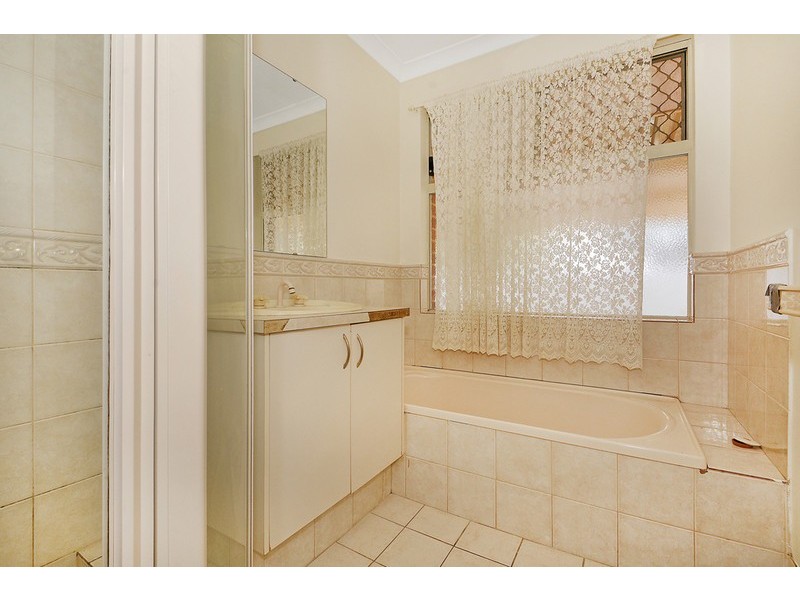 17 Akma Court, Maddington WA 6109