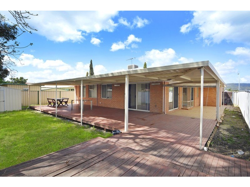 17 Akma Court, Maddington WA 6109