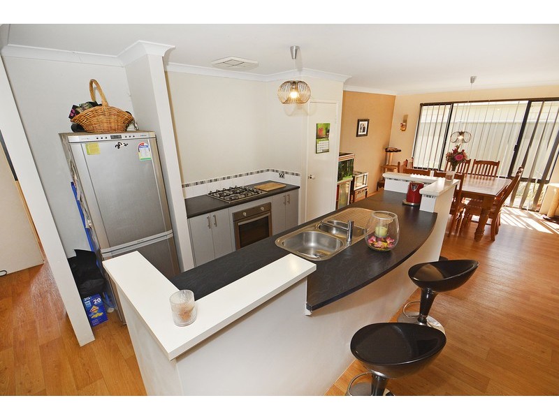 46 Beauchamp Loop, Wellard WA 6170