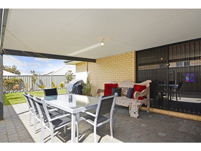 46 Beauchamp Loop, Wellard WA 6170