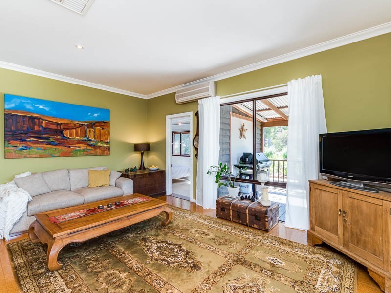 1625 Victoria Road, Hovea WA 6071