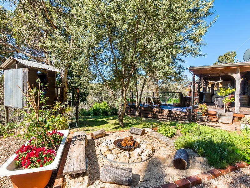 1625 Victoria Road, Hovea WA 6071