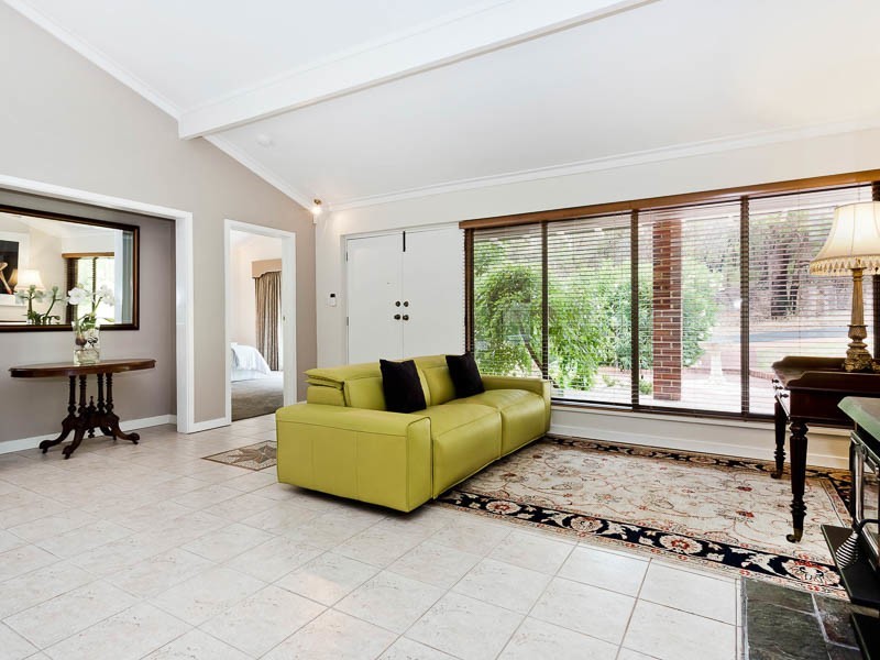 2 Fischer Road, Darlington WA 6070