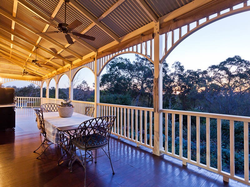 1 Jaraba Avenue, Gooseberry Hill WA 6076