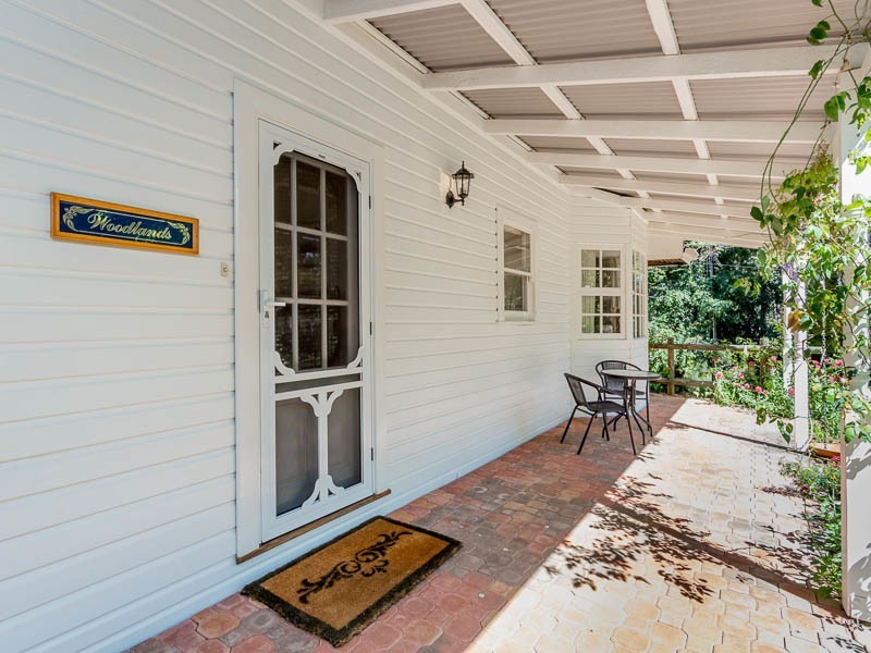 9 Ronneby Road, Lesmurdie WA 6076