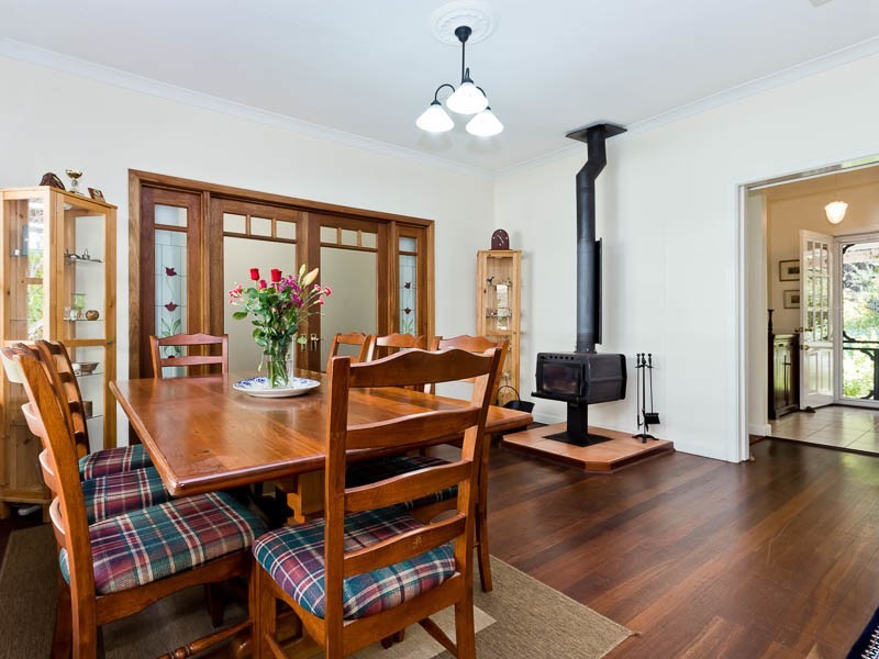 9 Ronneby Road, Lesmurdie WA 6076