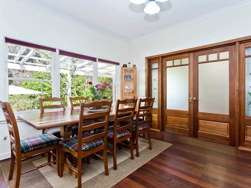 9 Ronneby Road, Lesmurdie WA 6076