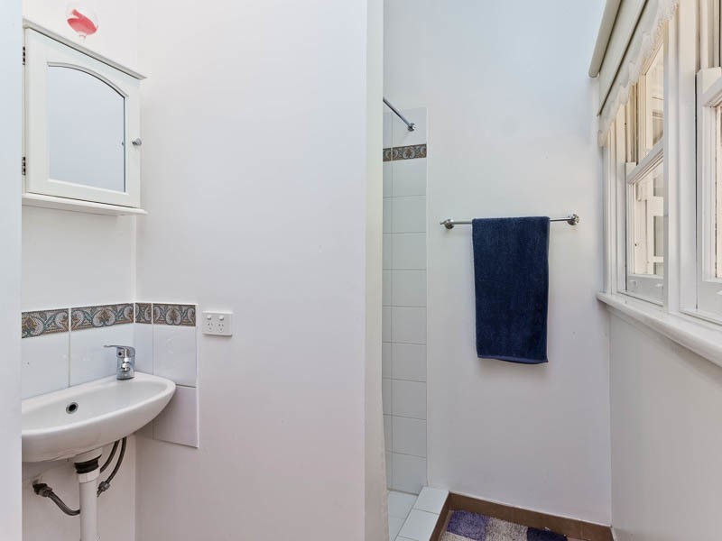 9 Ronneby Road, Lesmurdie WA 6076