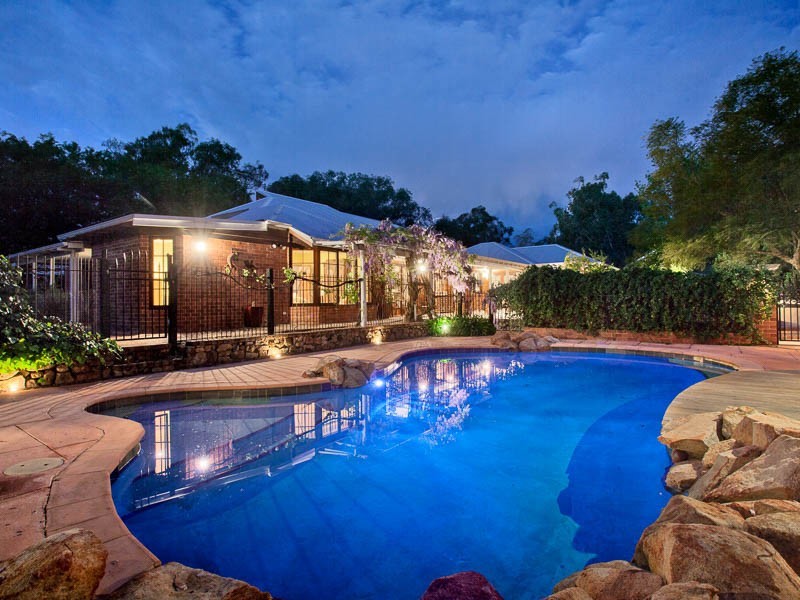 1415 Pechey Road, Swan View WA 6056