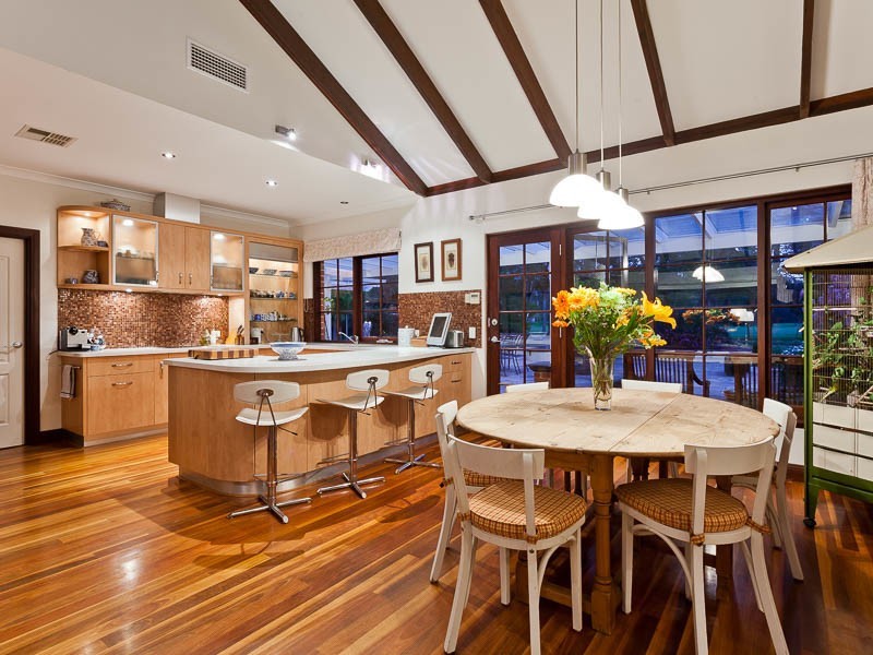 1415 Pechey Road, Swan View WA 6056