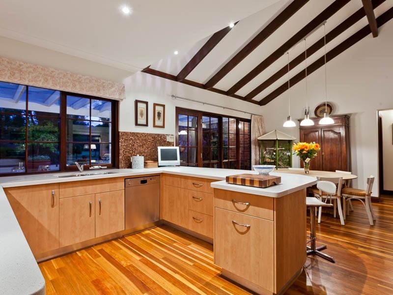 1415 Pechey Road, Swan View WA 6056