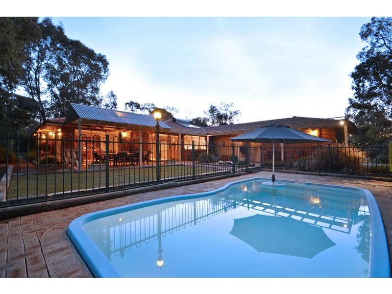 14 Champagne Terrace, The Vines WA 6069