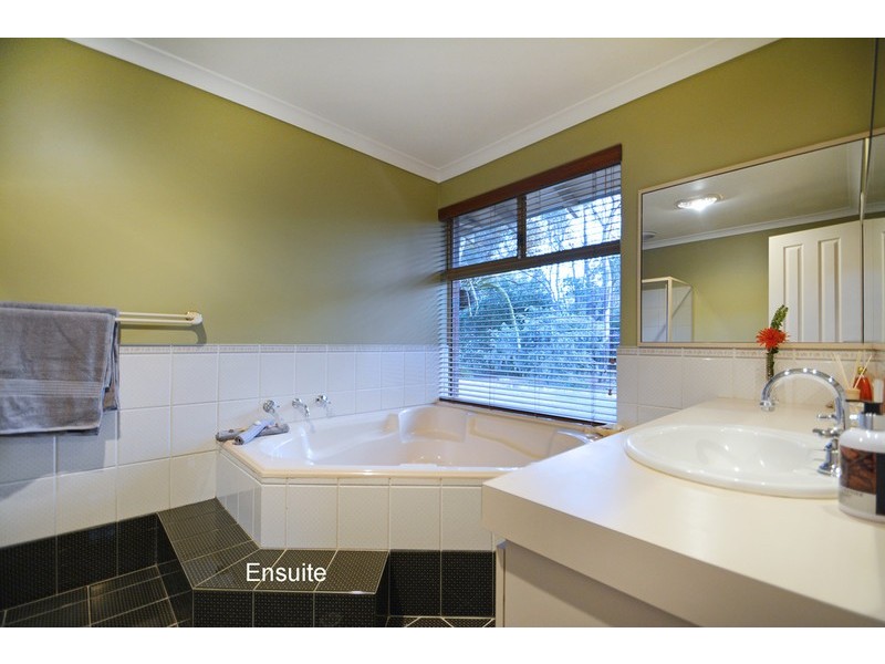 14 Champagne Terrace, The Vines WA 6069