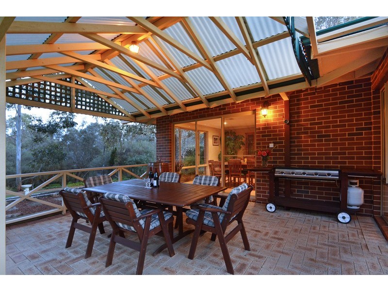 14 Champagne Terrace, The Vines WA 6069