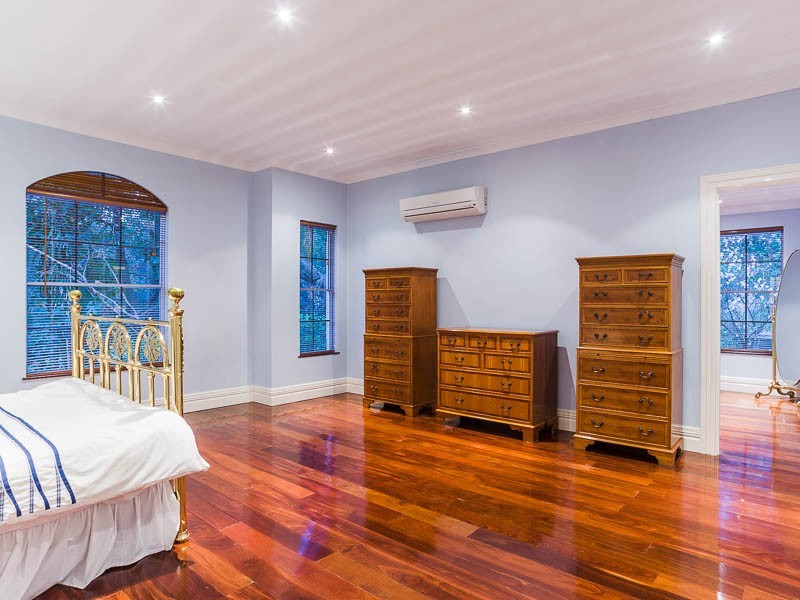 8 Taylor Road, Kalamunda WA 6076