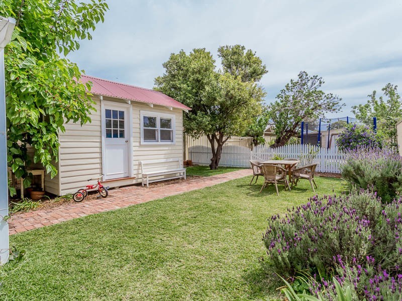 60 Margaret Street, Midland WA 6056