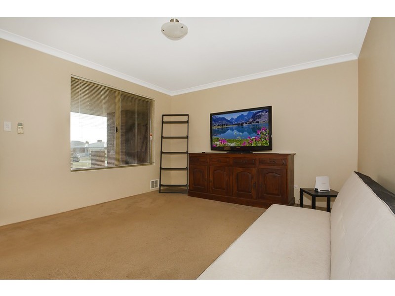 31 Swinden Court, Maddington WA 6109