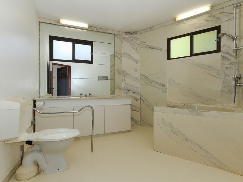 285B Holmes Road, Forrestfield WA 6058