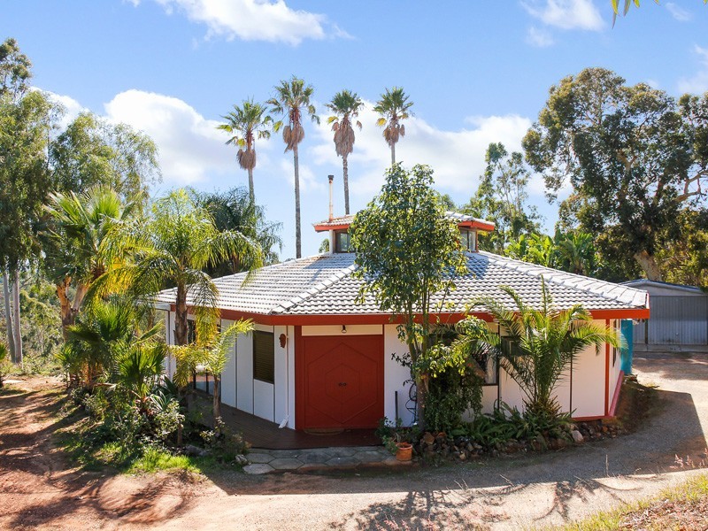 285B Holmes Road, Forrestfield WA 6058