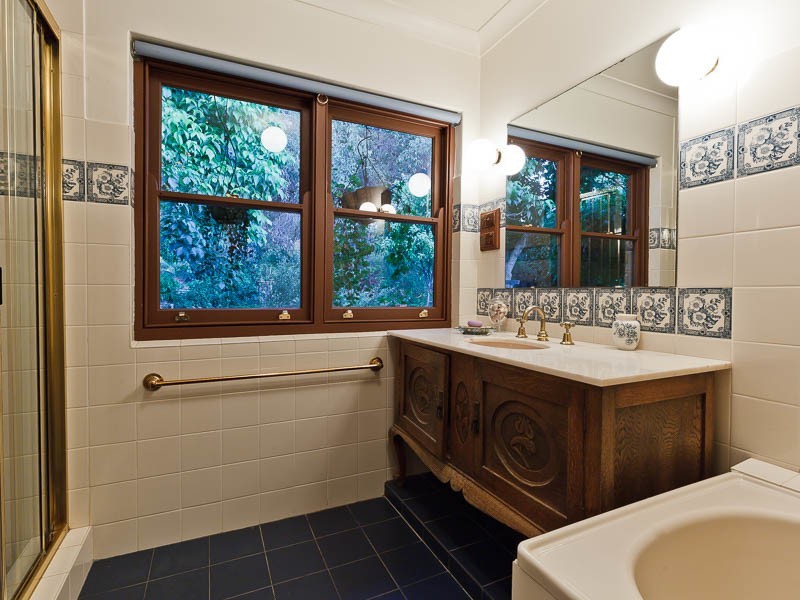 6 Patricia Road, Kalamunda WA 6076