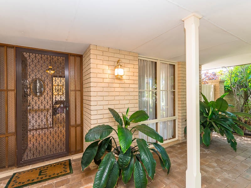 46 Salter Point Parade, Salter Point WA 6152