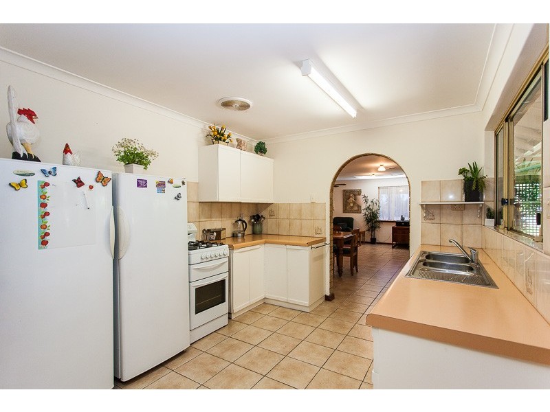 64 Kelvin Road, Wattle Grove WA 6107