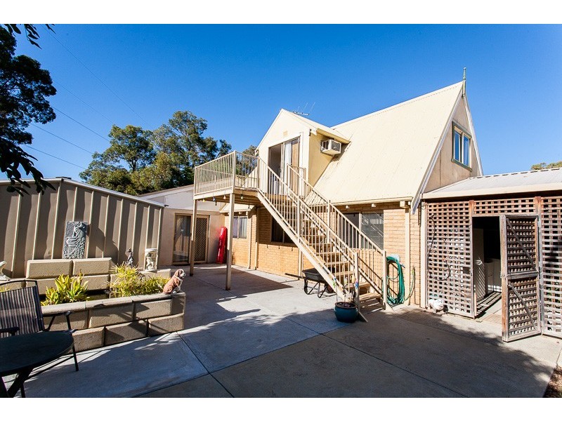 64 Kelvin Road, Wattle Grove WA 6107