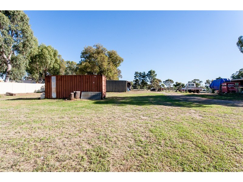 64 Kelvin Road, Wattle Grove WA 6107