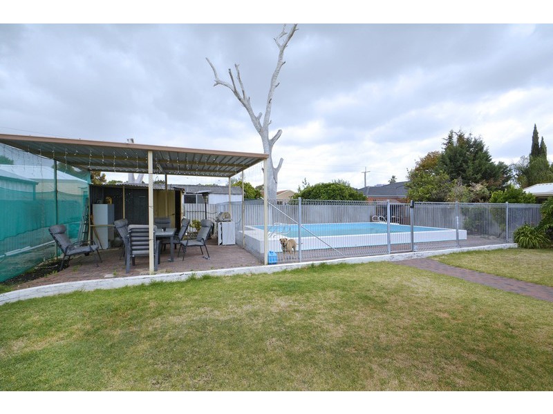 17 Anderson Way, Thornlie WA 6108