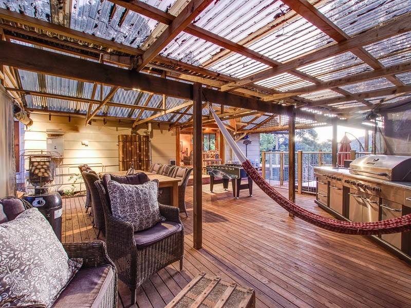 20 Barnes Road, Roleystone WA 6111