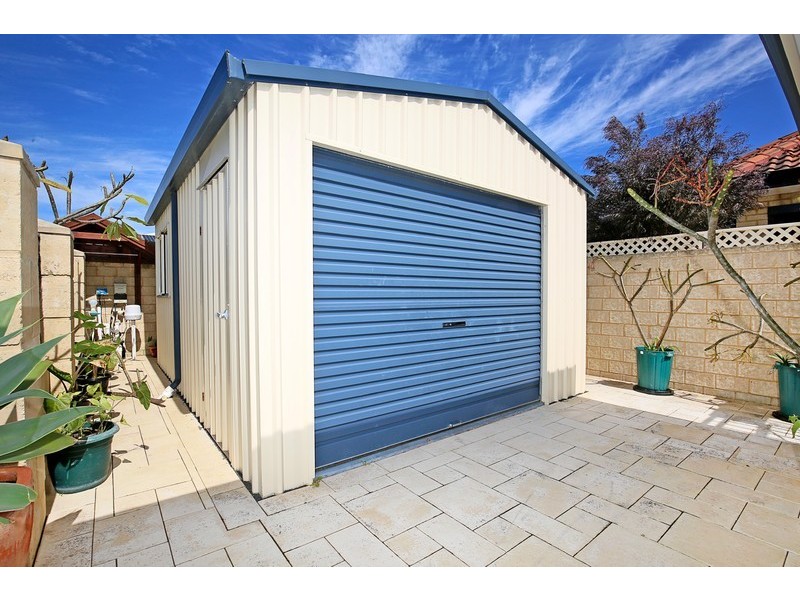 7 Discovery Cove, Halls Head WA 6210