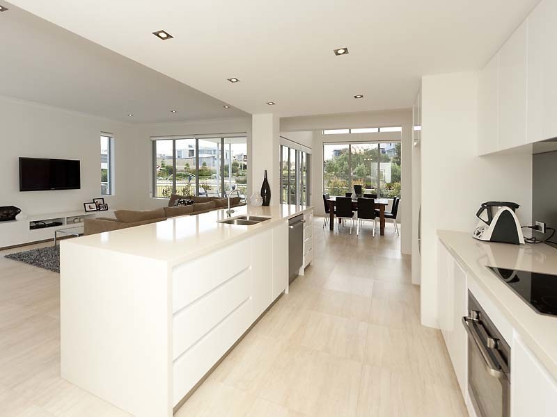 14 Huntress Avenue, North Coogee WA 6163