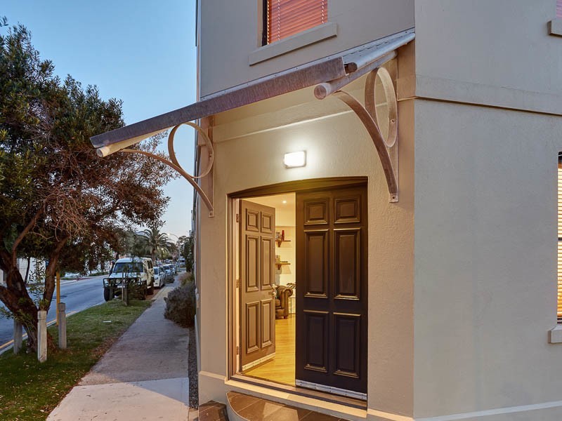6/8-10 Pensioner Guard, North Fremantle WA 6159
