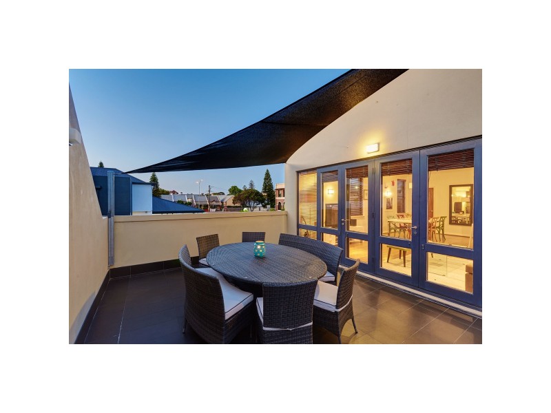 6/8-10 Pensioner Guard, North Fremantle WA 6159 Floorplan