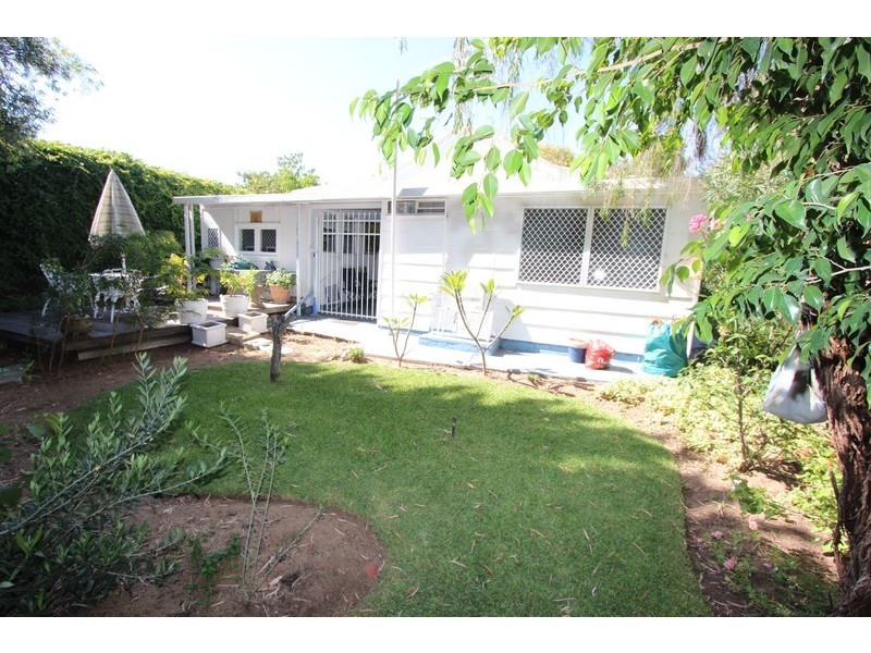 43 Wyeree Road, Mandurah WA 6210