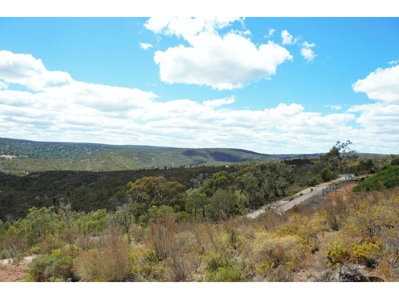 6 Ocean View Parade, Gooseberry Hill WA 6076