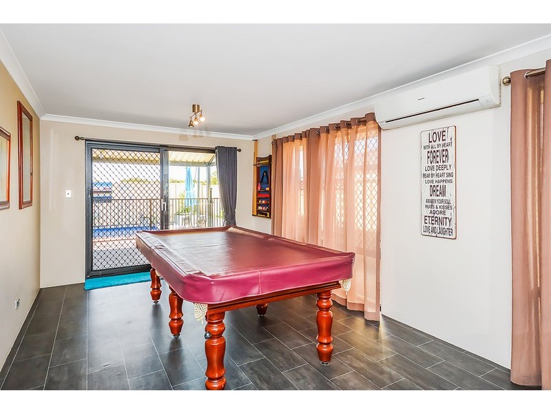 109 Gillam Drive, Seville Grove WA 6112