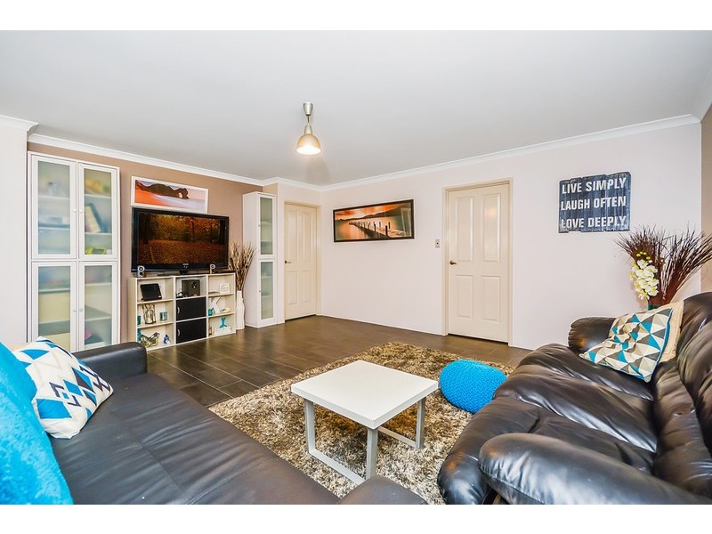 109 Gillam Drive, Seville Grove WA 6112