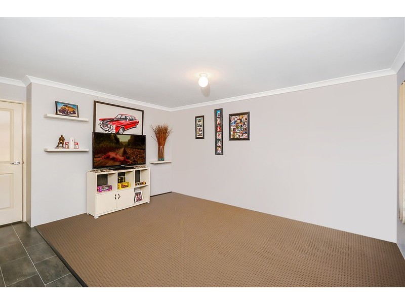 109 Gillam Drive, Seville Grove WA 6112