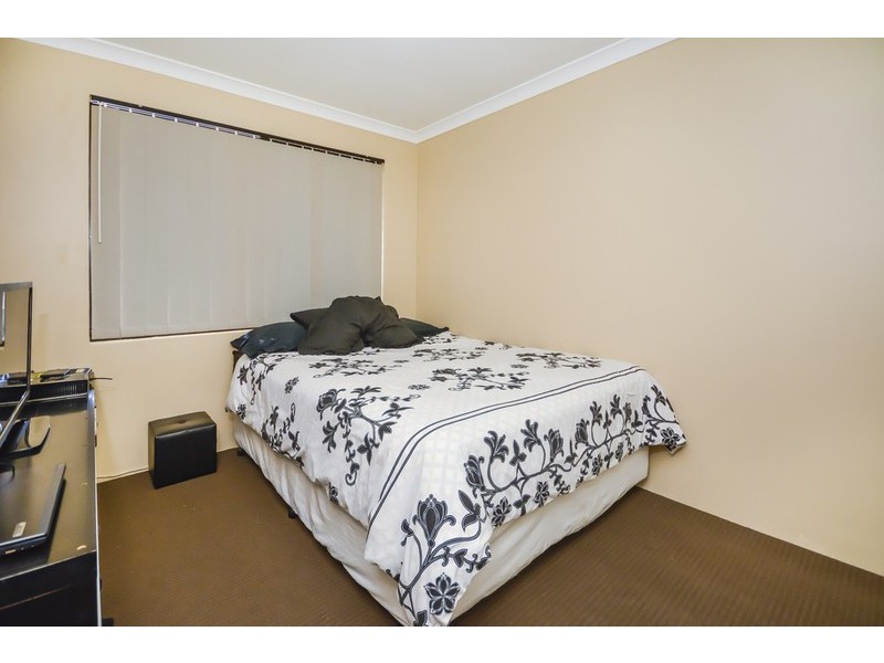 109 Gillam Drive, Seville Grove WA 6112