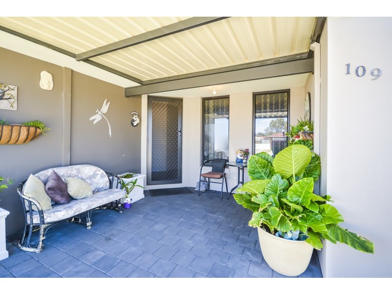 109 Gillam Drive, Seville Grove WA 6112
