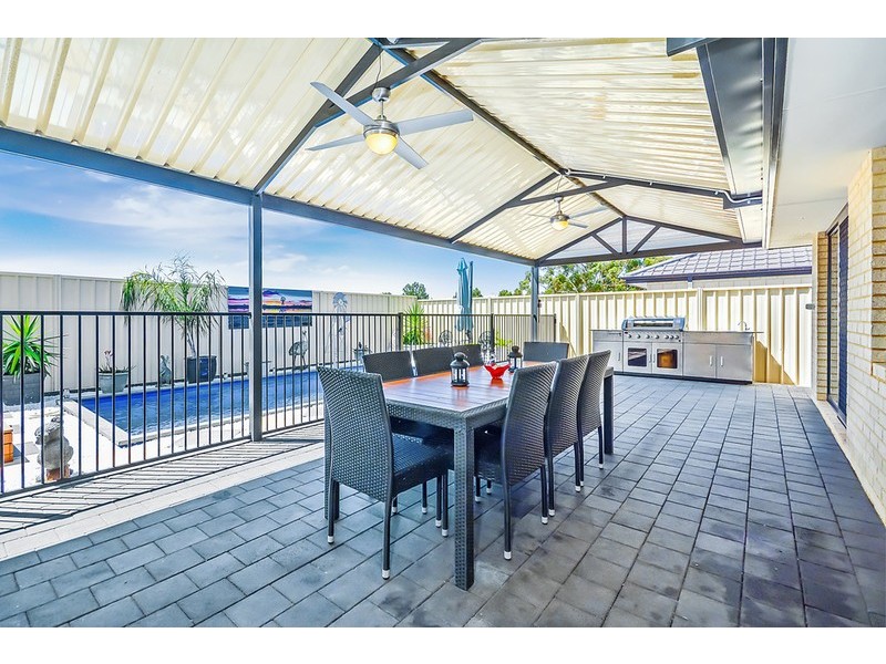 109 Gillam Drive, Seville Grove WA 6112