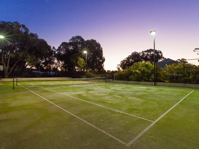 30 Grange Crescent, Gooseberry Hill WA 6076