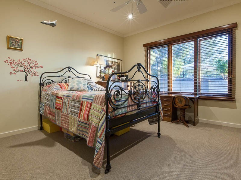 30 Grange Crescent, Gooseberry Hill WA 6076