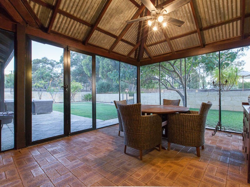 30 Grange Crescent, Gooseberry Hill WA 6076