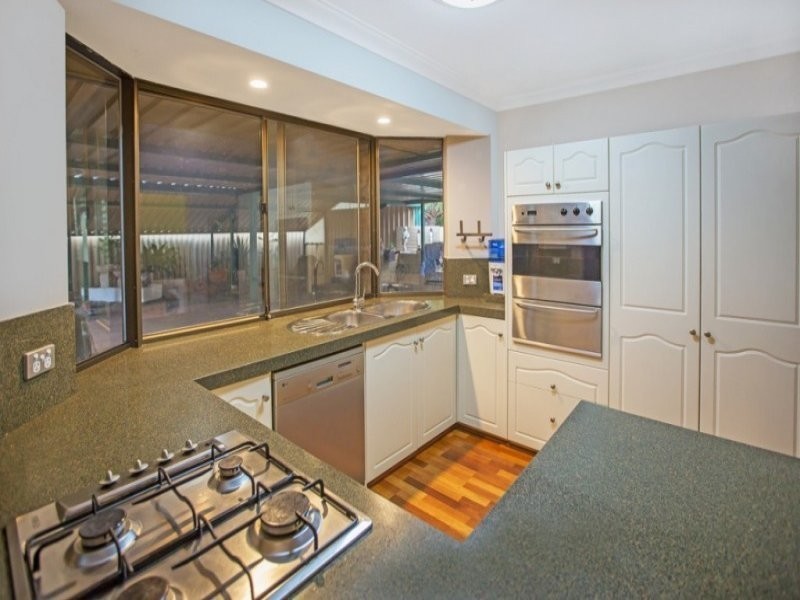 25 Hadley Gardens, Kardinya WA 6163