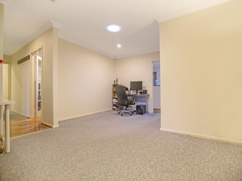 25 Hadley Gardens, Kardinya WA 6163